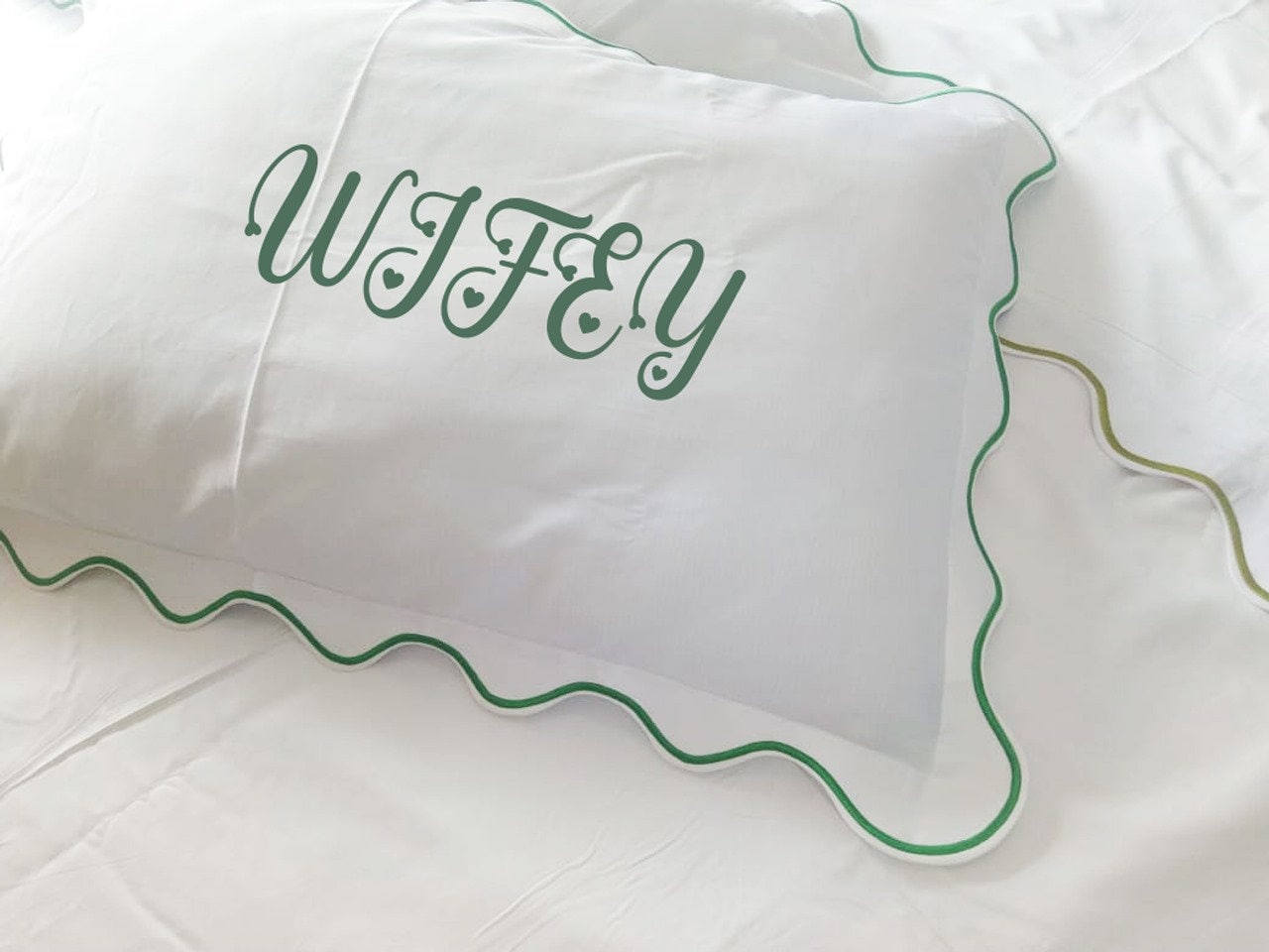 Personalized Monogram pillow sham White 100% cotton sateen Scallop embroidery Pillow sham(Set of 2)