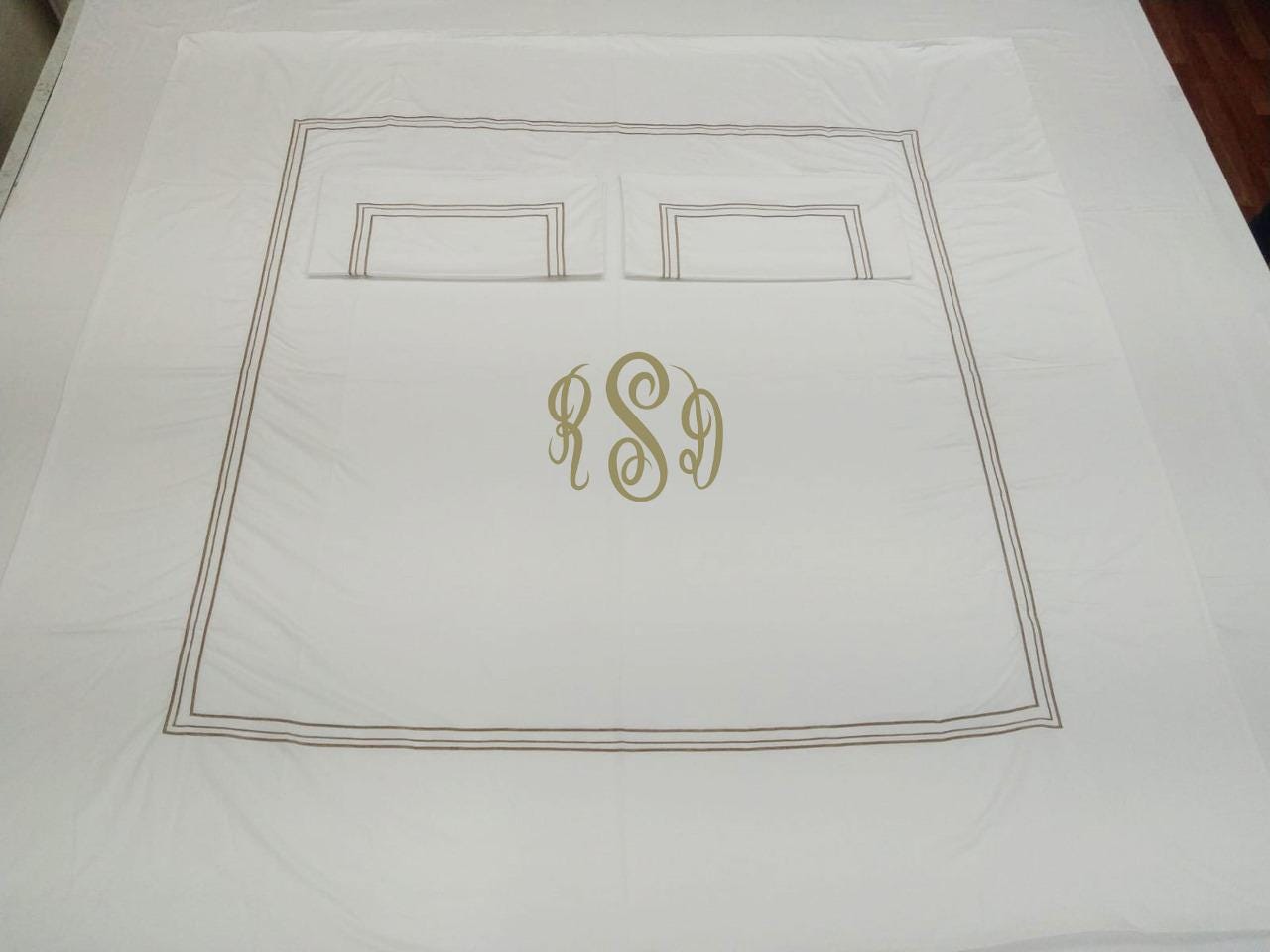 Personalization monogram 3 Line embroidery duvet cover set 400 Thread count white 100% cotton sateen