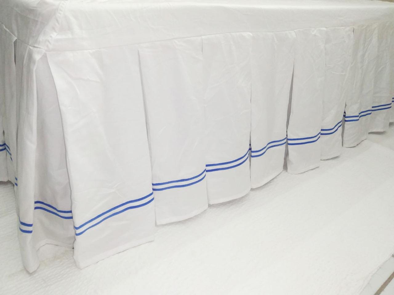 Pleated double embroidery Bedskirt-400 Thread Count White Cotton Sateen Bed Skirt Three Sided Coverage with Platform