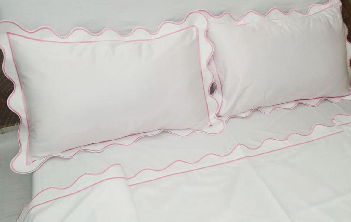 Scalloped and border Embroidery Sheet set 400 Thread Count White Cotton Sateen Sheet set