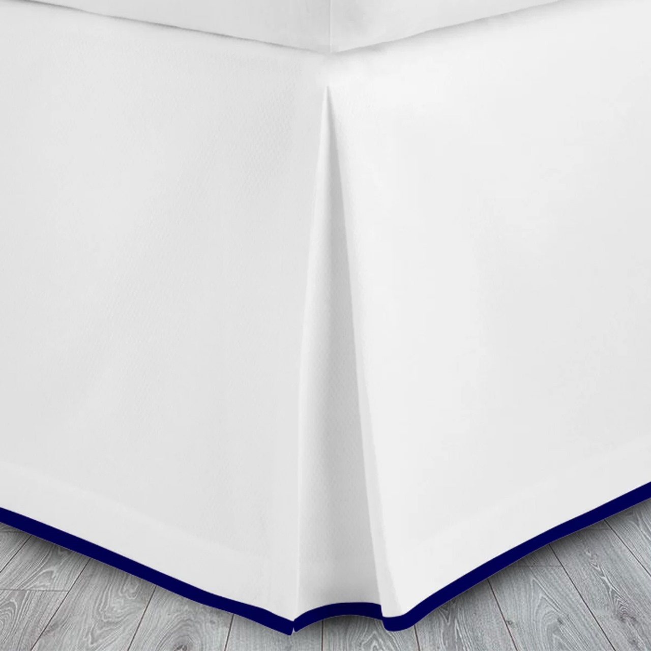 400 Thread Count White 100% Cotton Sateen Edge Border Frame Tailored Bed Skirt Three Sided Coverage with Platform