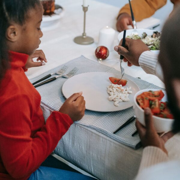 Scalloped Border Table Cloth
